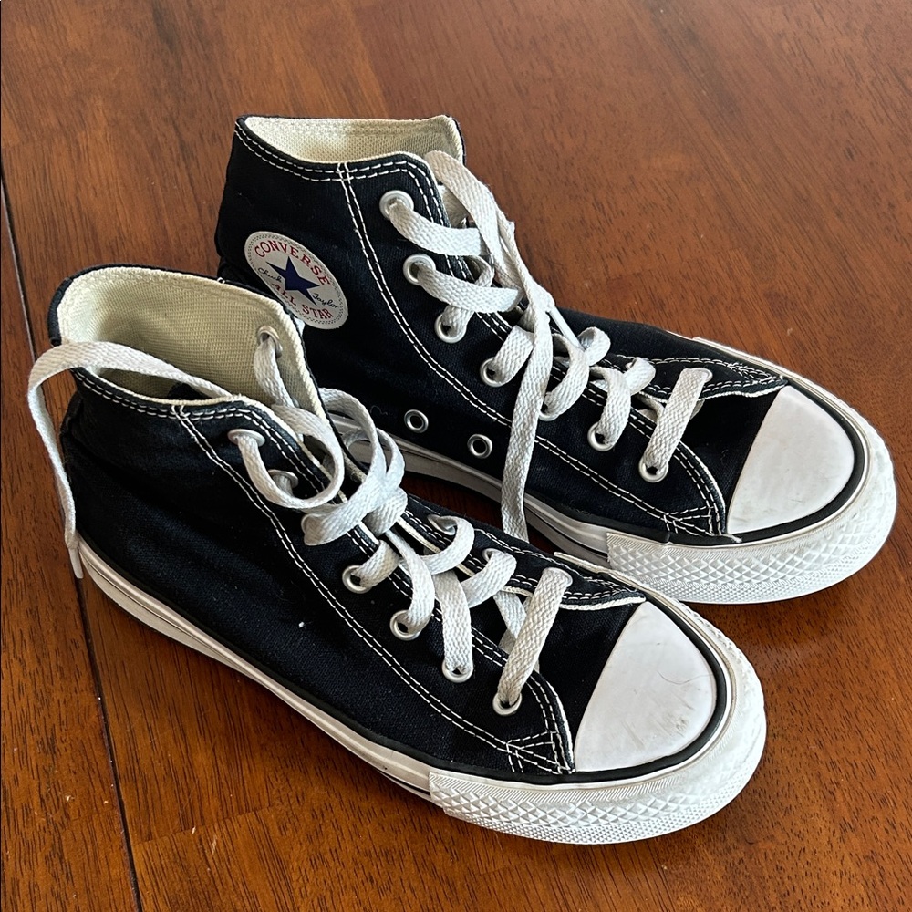 Converse Black and White High Top Kids Sneakers size 3.5
